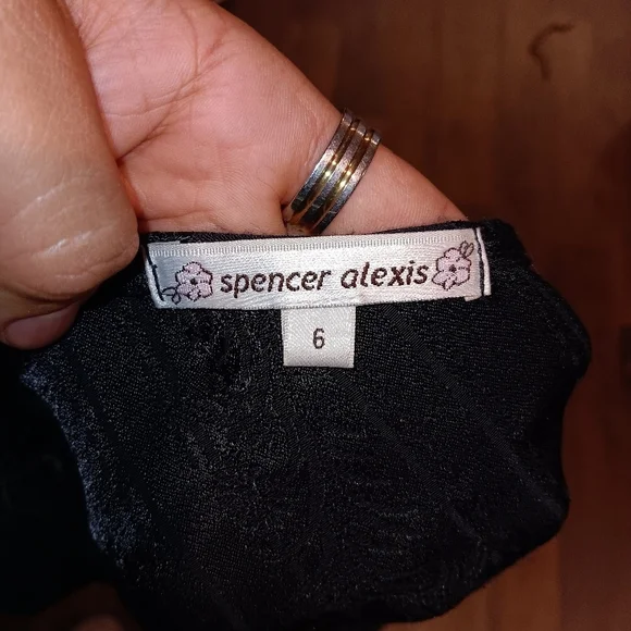 Vintage 90s Spencer Alexis Chic Black Floral Embroidered Blouse Size 6 - Picture 3 of 4